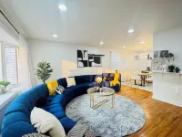Luxurious Designer's Home 4 Bed 3 bath with Gaming Rm