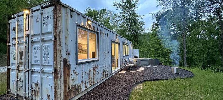 This IS the One! Shipping Container Cabin-View-Wifi-Natural Bridge-Nada Tunnel Hotels in Powell County