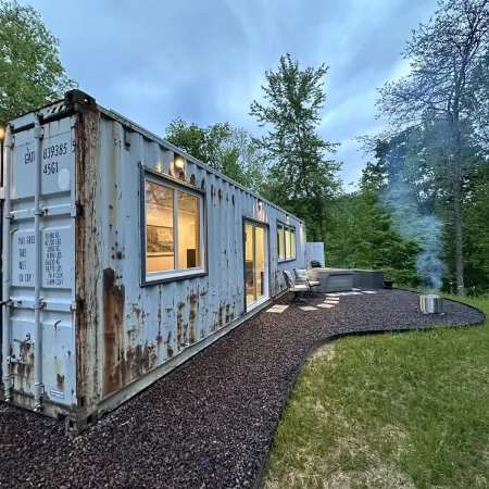 This IS the One! Shipping Container Cabin-View-Wifi-Natural Bridge-Nada Tunnel