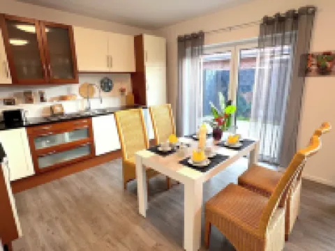 Vacation home "Jonagold" Meppen Single storey Carport Terrace Free WiFi 2 bedrooms Hotels in Meppen