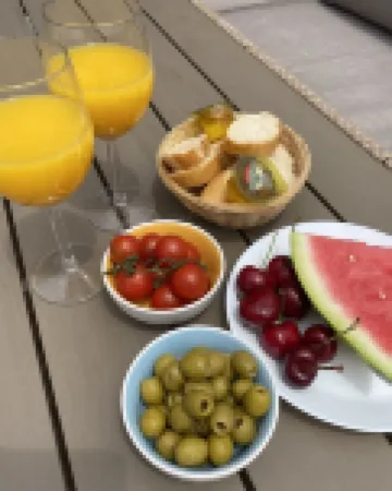 Beautiful modern apartment 1 min from beach