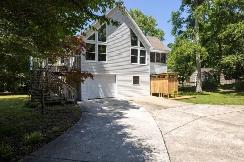 "Calm it Down" Bikes, Beach, and 5 star reviews!