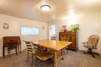 The Shepard Farmhouse on Acreage, a Private House