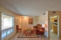 NEW! Sun City 2 Bedroom Retreat w/ Retro Arcade Console