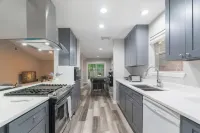 伍德蘭市新近配備家具單層+辦公桌度假屋