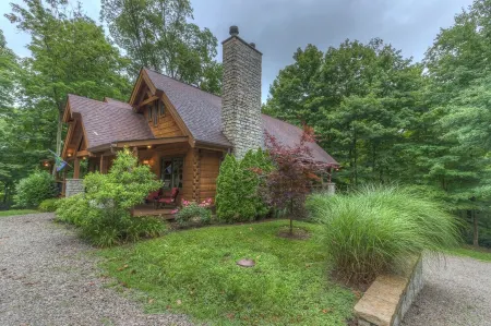 Luxury lodge in the heart of the Bluegrass