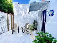 Gardolinos Cottage near the bay Hotels in Mimo