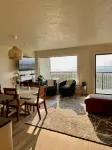 Fully updated 1 bedroom Oceanfront luxury Condo that sleeps 6