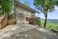 STUNNING VIEWS!!! LUXURY MT VISTA LODGE CLOSE TO DOWNTOWN & HIGHLANDS Hotels in Ellijay