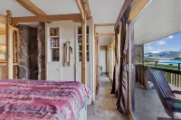 Premier Scenic Lakefront Luxury - Ski Country in the Heart of Colorado Hotels near REI