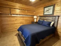 200 feet on the water with boat house!!! Hotels in Hackberry