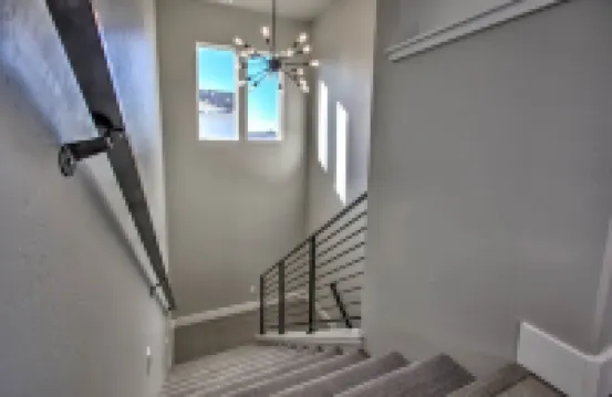 Steps to the Canyon Rim w/Fast Wi-Fi & EV Charging