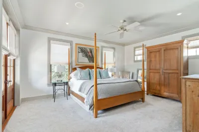 Beautiful Home in Rosemary Beach - Pet Friendly Optional Carriage House