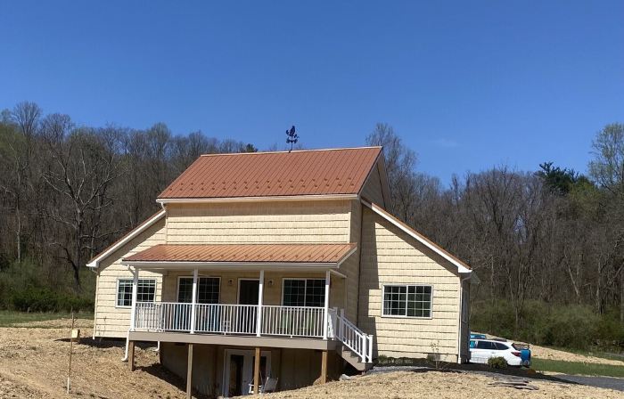New build OWL HOUSE, quiet, near trails, stargazing!