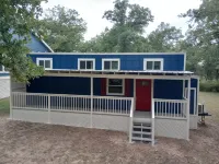 Encanto Casita - Abundance of oak trees, Enjoy the lovely setting of nature. Hotels near The Dinosaur Park