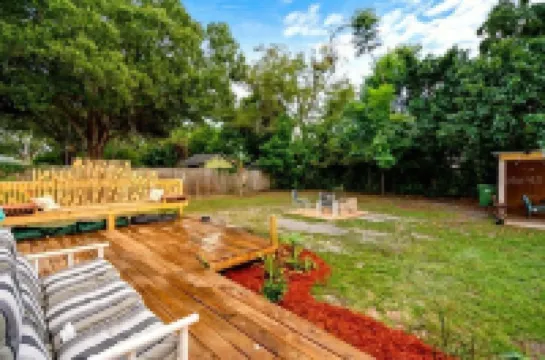 Close to Downtown, LECOM Field, AMI Beaches and more