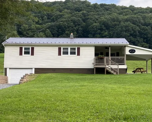 The Cottage at Lick Creek Hotels in Smyth County