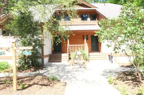 Beautiful Condo Located In Disciples Village ~ Steps to ski and water park!
