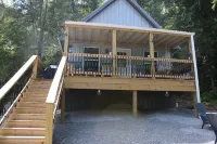 Stylish Cabin 4Mins Away from Cumberland Lake!