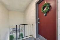 Cozy 1-bedroom condo in next to the hospitals and the university