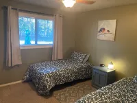 Cabin in Strawberry Cool for Summer. Warm for Winter. Pine trees, Elk, and Relax