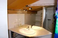 Cosy and Spacious Apartment, Exceptional Location, Close to Piste and Village