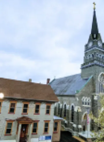 Storefront Studio: Your Unique Retreat on Jim Thorpe's East Side