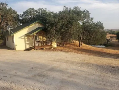 New Mod decor in California Western Wine Country! San Luis Obispo O'Sullivan Aaf 주변 호텔