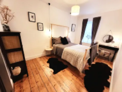 Reduced rate for stunning victorian cottage in the heart of Cowbridge 酒店