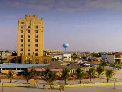 Steps 2 Beach- Family, Walk 2 Downtown, Close 2 AC. Отели рядом с достопримечательностью «Парк Шарк»