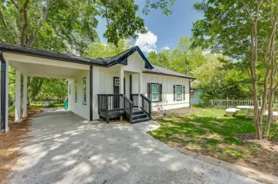 Haynie’s Hidden Getaway- 9mins from ATL airport! 哈茲菲爾德-傑克遜國際機場國際客運大樓附近的飯店