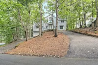 Relaxing Hiawassee Retreat in North Georgia