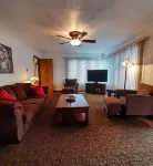 Olympic Nat. Park, Victoria ferry, 6 Adults, Dogs OK see below