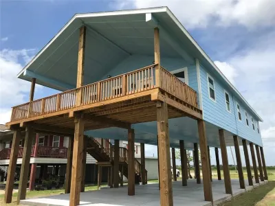 Gorgeous water front home with amazing views and fishing!