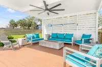 Splash & Explore - Private Pools