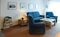 Vacation apartment in Haus Borkum 1 upper floor plus visitor's tax Hotels in Dornumersiel