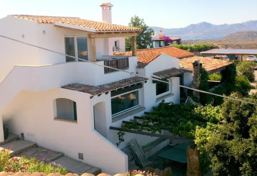 Beautiful villa with incredible views and large pool