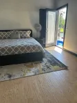 Spacious 5-bedroom house in beautiful Carter Lake with fitness room, WiFi