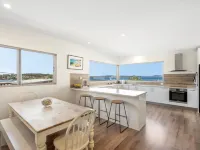 Escape to Coastal Tranquility - 400m from Primrose Sands Beach Hotels in Sorell