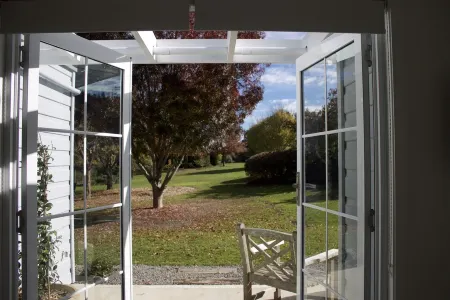 Unwind at "Woodbury Lodge"