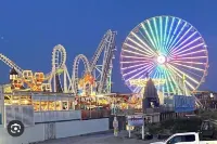 Newly remodeled 2 bdr apt, 1.5 block to the beach