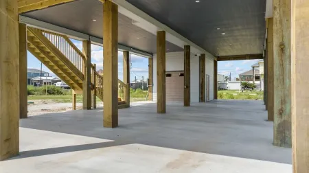 Welcome to "Oh Whale" beach rental! Отели рядом с достопримечательностью «Crystal Beach Spot»