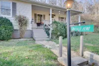 3 BR house with hot tub near Lexington and surrounding attractions!