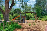 Safe, Quiet Home Located Near Parks, BART, and SF