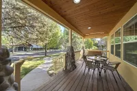 Baltimore Bungalow – HOT TUB, Walkable, Pet-Friendly