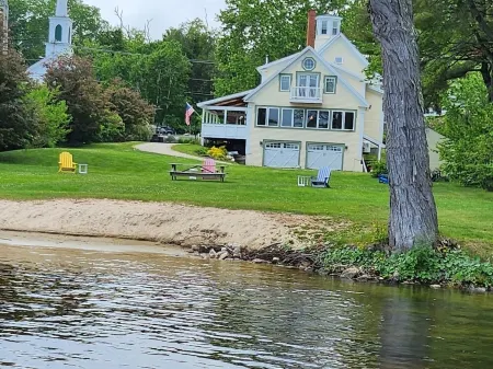 Long Lake - Gorgeous Sandy Beach