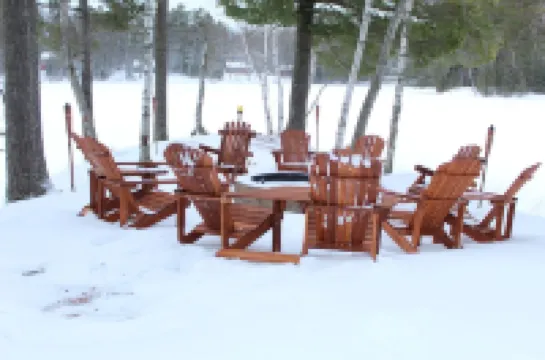 Lazy Bear Lodge on snow/UTV trails and lake