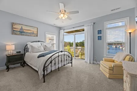 Marina Vista Retreat