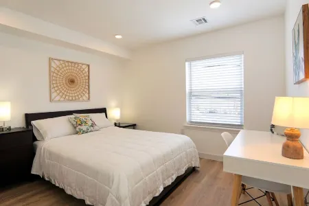 Modern Cozy Beach Getaway w/ Deck + Parking -- 604 #1