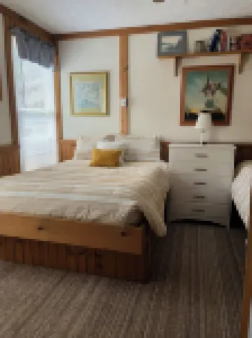 Beautiful Rustic 4 Bdr Chalet Made for Big Groups and Life Long Memories!